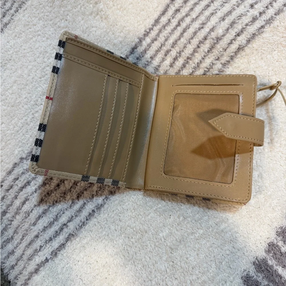 Wallets - Picture 3 of 4